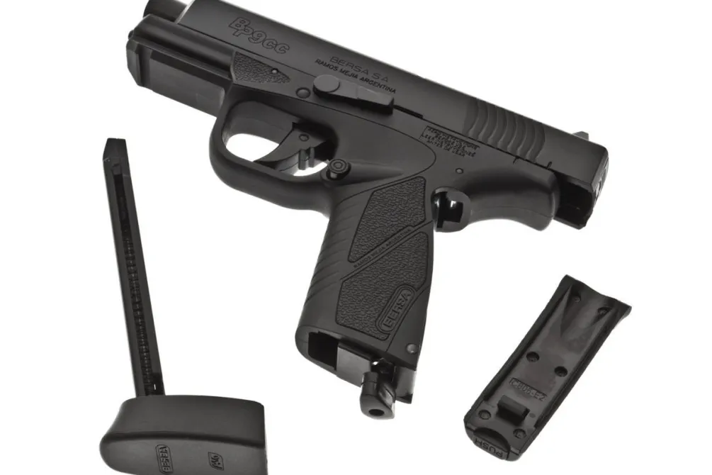 Rodes Bersa BP9CC metal Blowback – Co2 Outlet