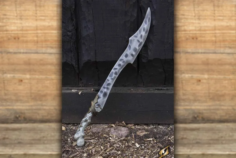 Rodes Bone Scimitar Fashion