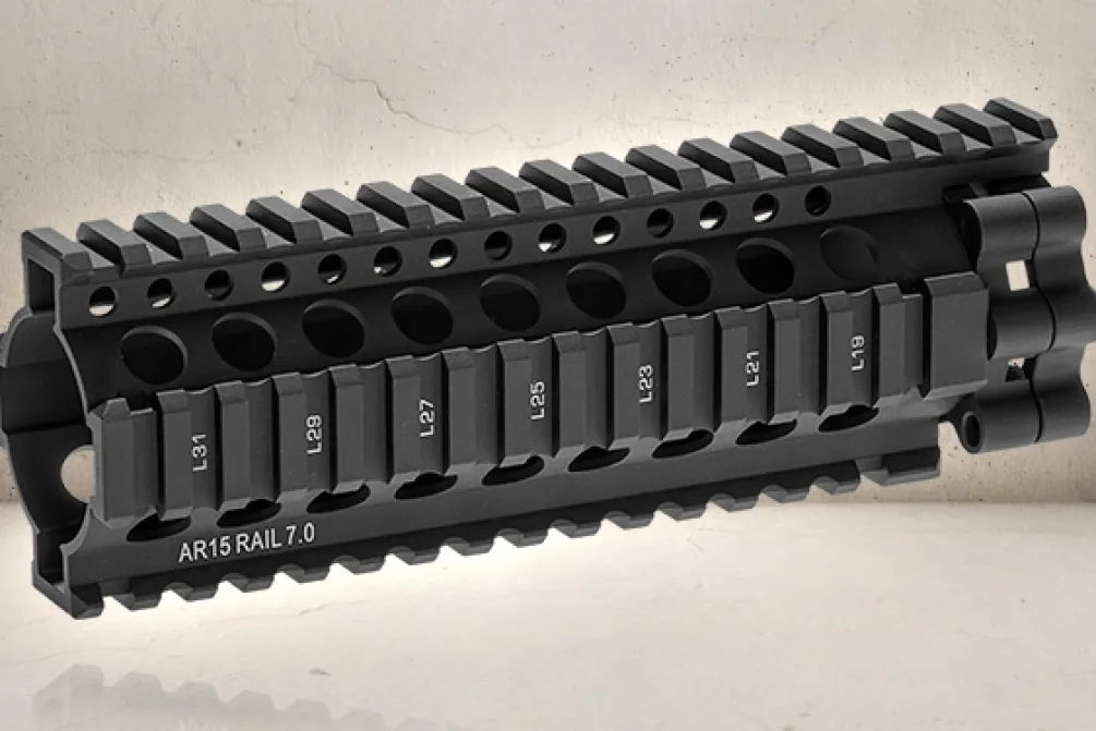 Rodes Daniel Defence 7″ AR-15 Lite Rail Clearance