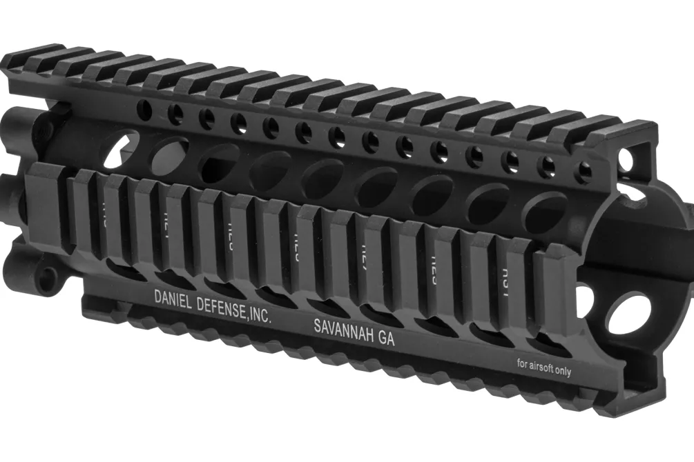 Rodes Daniel Defence 7″ AR-15 Lite Rail Clearance