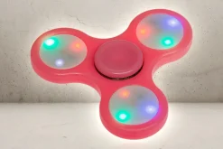 Rodes Fidget Spinner med Lys – Pink New